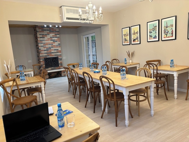 Imagen del bar/restaurante del Hotel RestArt Boutique. Foto 3