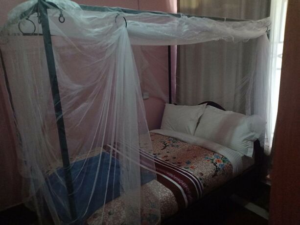 Imagen de la habitación del Hotel Rest-Inn Lodge. Foto 15