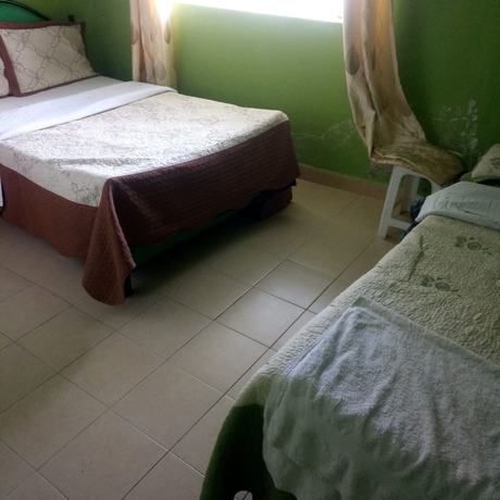 Imagen de la habitación del Hotel Restal. Foto 9