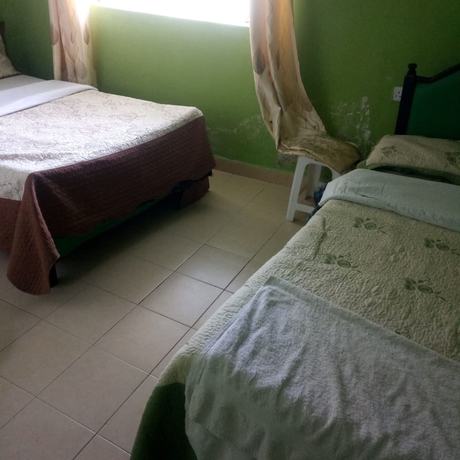 Imagen de la habitación del Hotel Restal. Foto 16
