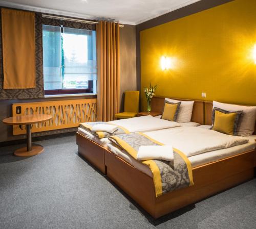 Imagen de la habitación del Hotel Restauracja Tawerna Gliwice - duży parking gratis. Foto 6