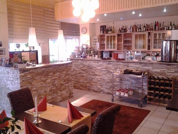 Imagen del bar/restaurante del Hotel Restaurant Alexandros. Foto 6
