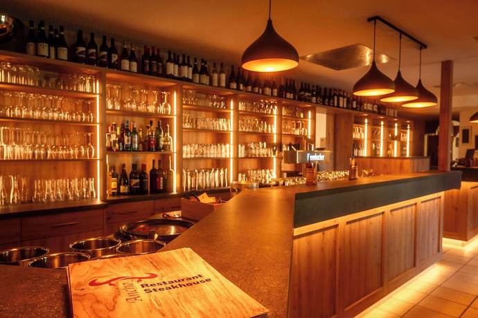 Imagen del bar/restaurante del Hotel Restaurant Ancho. Foto 5