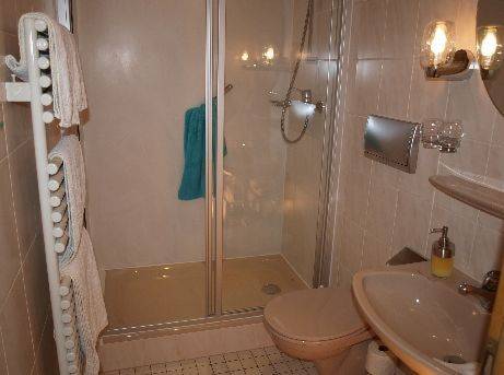 Imagen de la habitación del Hotel Restaurant B&auml;ren. Foto 14