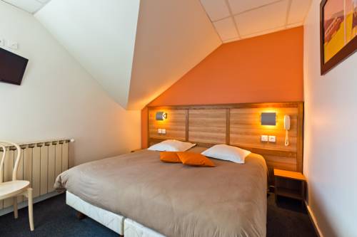 Imagen de la habitación del Hotel Restaurant Bellevue, Annecy. Foto 6