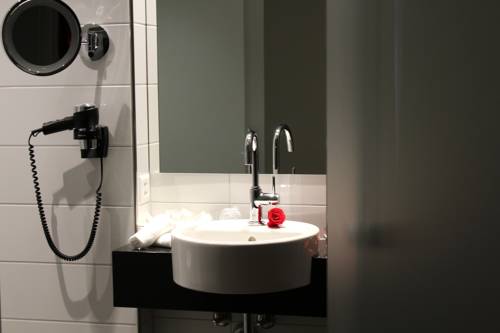 Imagen de la habitación del Hotel Restaurant Bellevue Au Lac. Foto 11