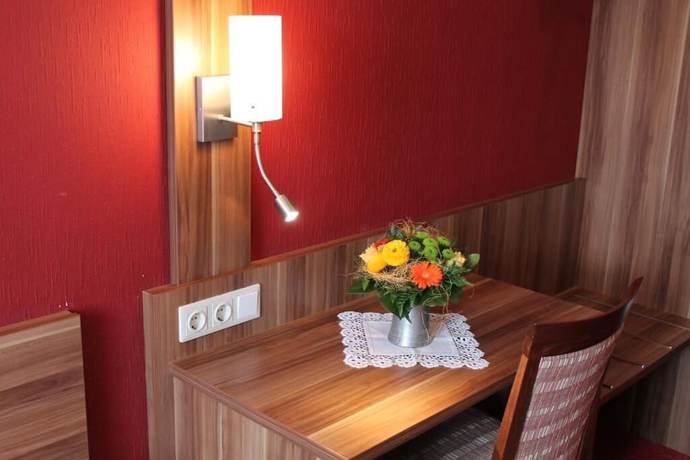 Imagen de la habitación del Hotel Restaurant Caf&eacute; Uhl. Foto 6
