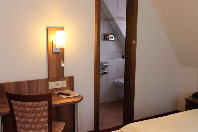 Imagen de la habitación del Hotel Restaurant Caf&eacute; Uhl. Foto 11