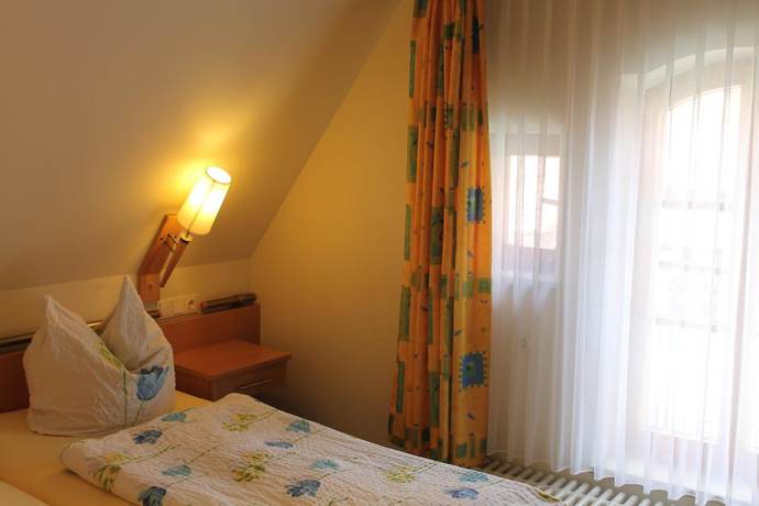 Imagen de la habitación del Hotel Restaurant Caf&eacute; Uhl. Foto 13