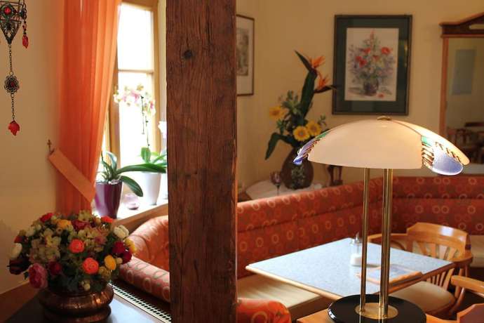 Imagen de los interiores del Hotel Restaurant Caf&eacute; Uhl. Foto 20