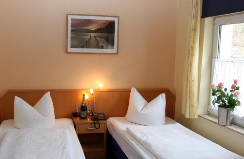 Imagen de la habitación del Hotel Restaurant Cala Luna. Foto 5