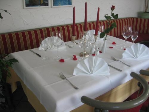 Imagen general del Hotel Restaurant Cala Luna. Foto 2