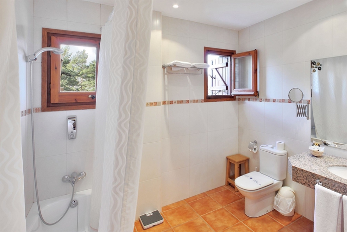 Imagen de la habitación del Hotel Restaurant Camp Del Serrat. Foto 7