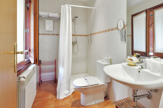 Imagen de la habitación del Hotel Restaurant Camp Del Serrat. Foto 8