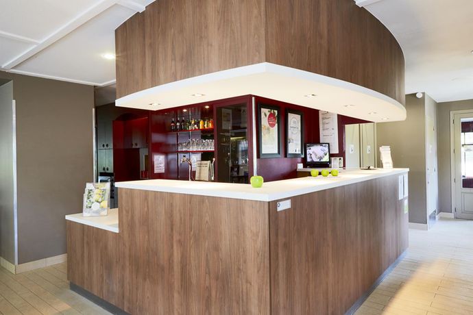 Imagen de los interiores del Hotel Restaurant Campanile B&eacute;thune - Fouqui&egrave;res Le. Foto 16