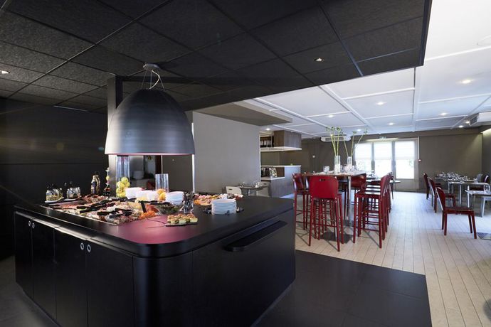 Imagen de los exteriores del Hotel Restaurant Campanile B&eacute;thune - Fouqui&egrave;res Le. Foto 12