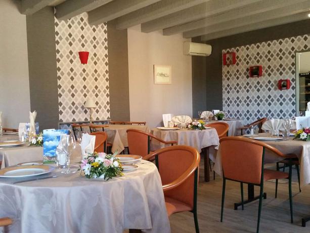 Imagen del bar/restaurante del Hotel Restaurant Coulier. Foto 2