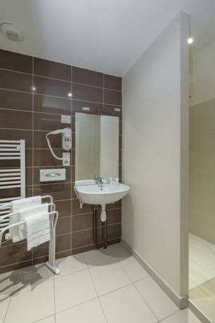 Imagen de la habitación del Hotel Restaurant De La Poste Et Du Lion D'or. Foto 15