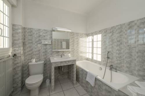 Imagen de la habitación del Hotel Restaurant De La Poste Et Du Lion D'or. Foto 16