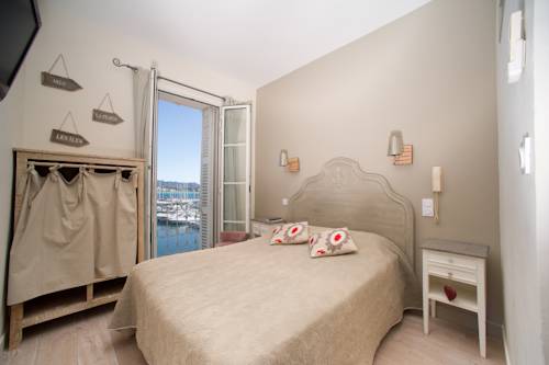 Imagen de la habitación del Hotel Restaurant De La Tour. Foto 5