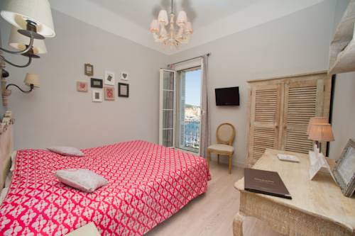 Imagen de la habitación del Hotel Restaurant De La Tour. Foto 8