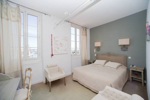 Imagen de la habitación del Hotel Restaurant De La Tour. Foto 12