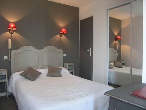 Imagen de la habitación del Hotel Restaurant De La Tour. Foto 14