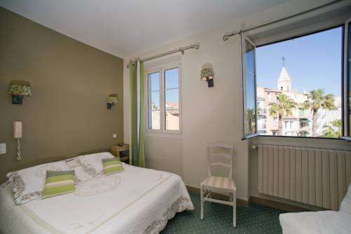 Imagen de la habitación del Hotel Restaurant De La Tour. Foto 15