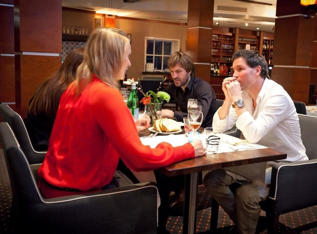 Imagen del bar/restaurante del Hotel Restaurant De Zwaan. Foto 10