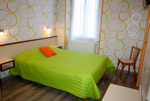 Imagen de la habitación del Hotel Restaurant Des Deux Vall&eacute;es. Foto 7