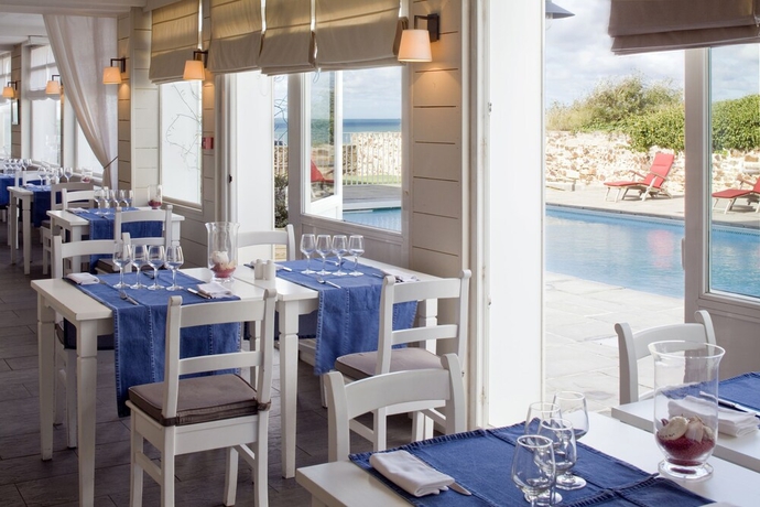 Imagen del bar/restaurante del Hotel Restaurant Des Isles. Foto 4