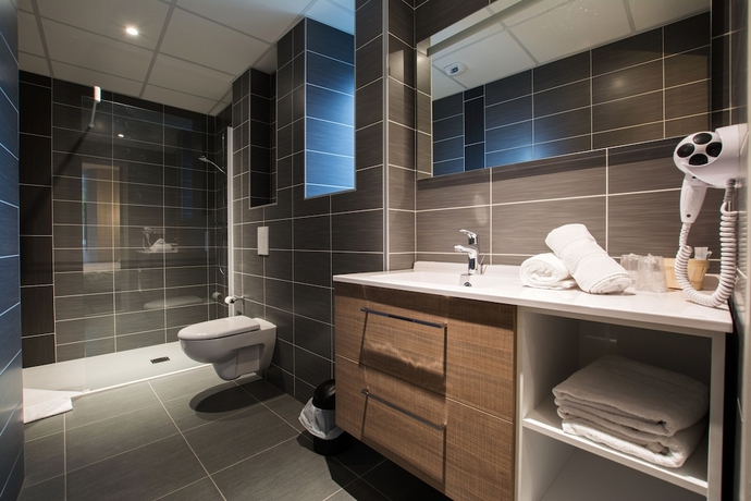 Imagen de la habitación del Hotel Restaurant Du Commerce. Foto 14