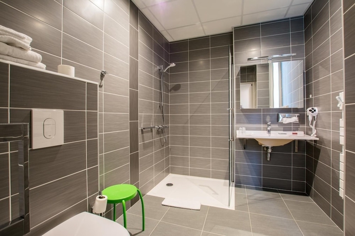 Imagen de la habitación del Hotel Restaurant Du Commerce. Foto 15