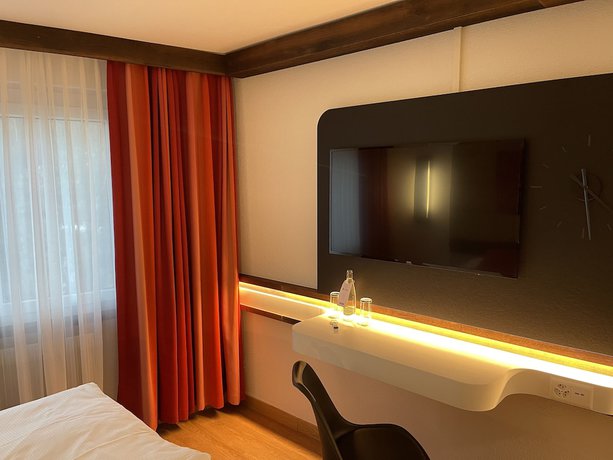 Imagen de la habitación del Hotel Restaurant Elite Visp. Foto 15
