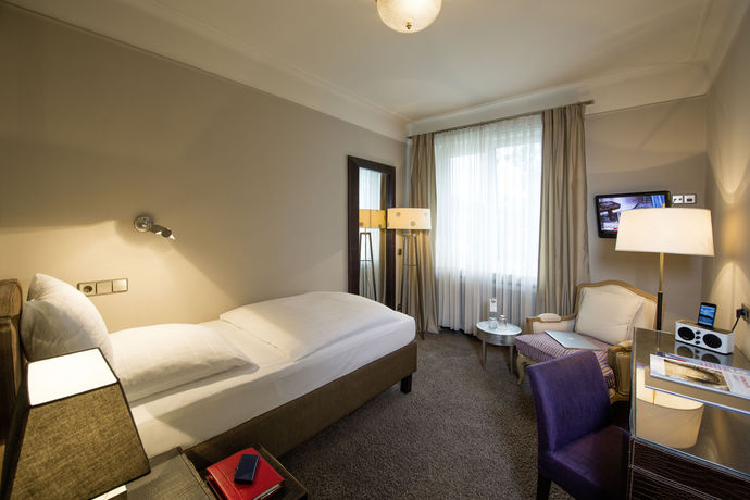 Imagen de los interiores del Hotel Restaurant Erbprinz. Foto 15