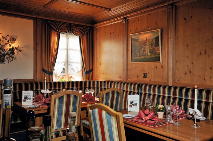 Imagen del bar/restaurante del Hotel - Restaurant Feste Neustadt. Foto 4