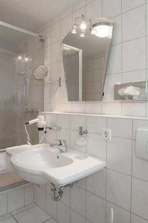 Imagen de la habitación del Hotel - Restaurant Hirsch. Foto 15