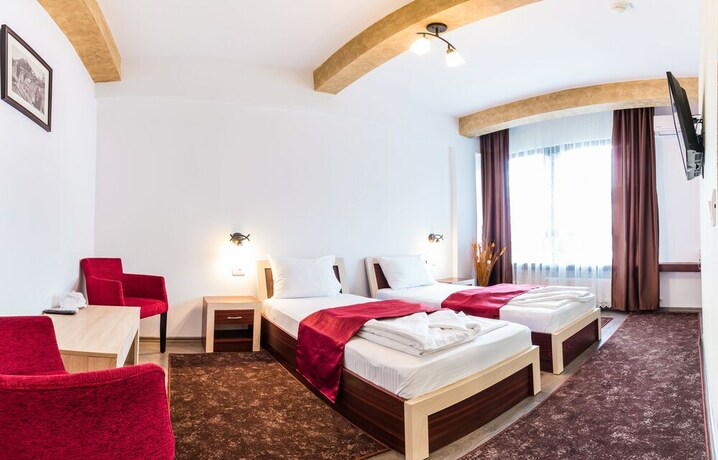 Imagen de la habitación del Hotel Restaurant Imperial Sighisoara. Foto 11