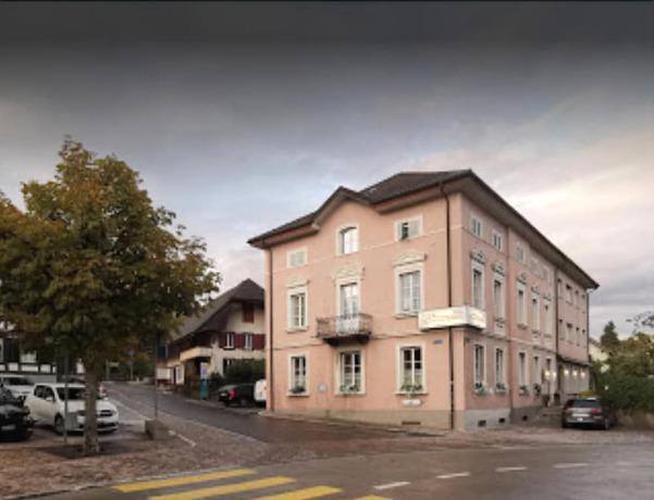 Imagen general del Hotel Restaurant Jura. Foto 2