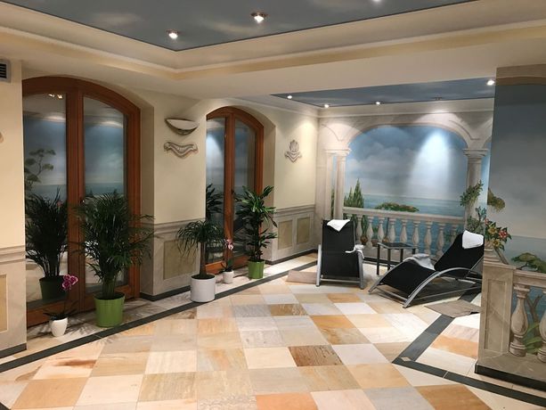 Imagen de la piscina del Hotel - Restaurant Kreuzberghof. Foto 19