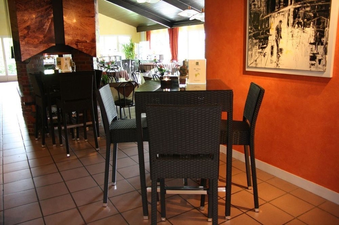 Imagen del bar/restaurante del Hotel Restaurant La Berteliere. Foto 3