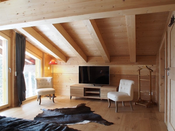 Imagen de los interiores del Hotel Restaurant La Cambuse. Foto 14