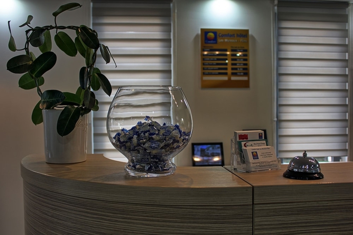 Imagen de los interiores del Hotel Restaurant La Chaumiere Les Mureaux - Flins. Foto 18