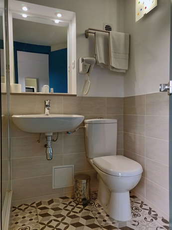 Imagen de la habitación del Hotel Restaurant La Chaumiere Les Mureaux - Flins. Foto 15