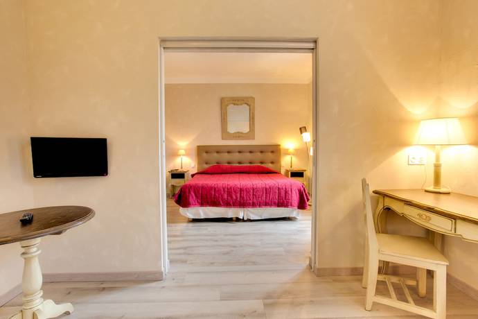 Imagen de la habitación del Hotel Restaurant La Corniche. Foto 14