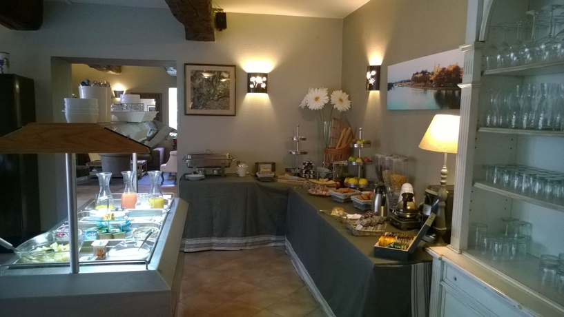 Imagen del bar/restaurante del Hotel Restaurant La Ferme. Foto 3