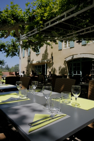 Imagen del bar/restaurante del Hotel Restaurant La Ferme. Foto 5