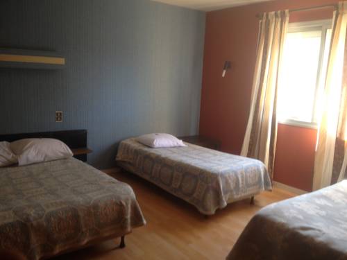 Imagen de la habitación del Hotel Restaurant La Garenne. Foto 10