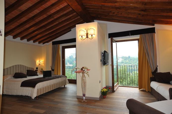 Imagen de la habitación del Hotel Restaurant La Torricella. Foto 15