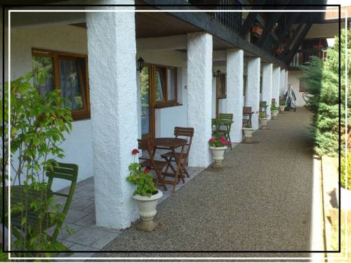 Imagen de la habitación del Hotel Restaurant La Vieille Ferme. Foto 9